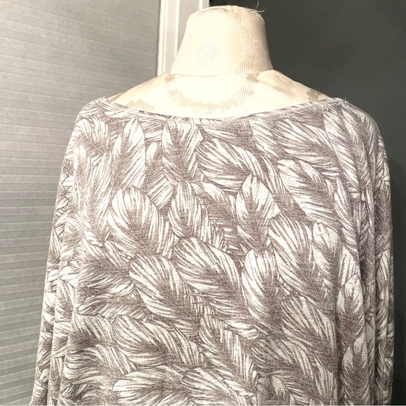 WHBM Grey Feather Bowman Batwing Dolman Tunic Sweater Top - Picture 4 of 8